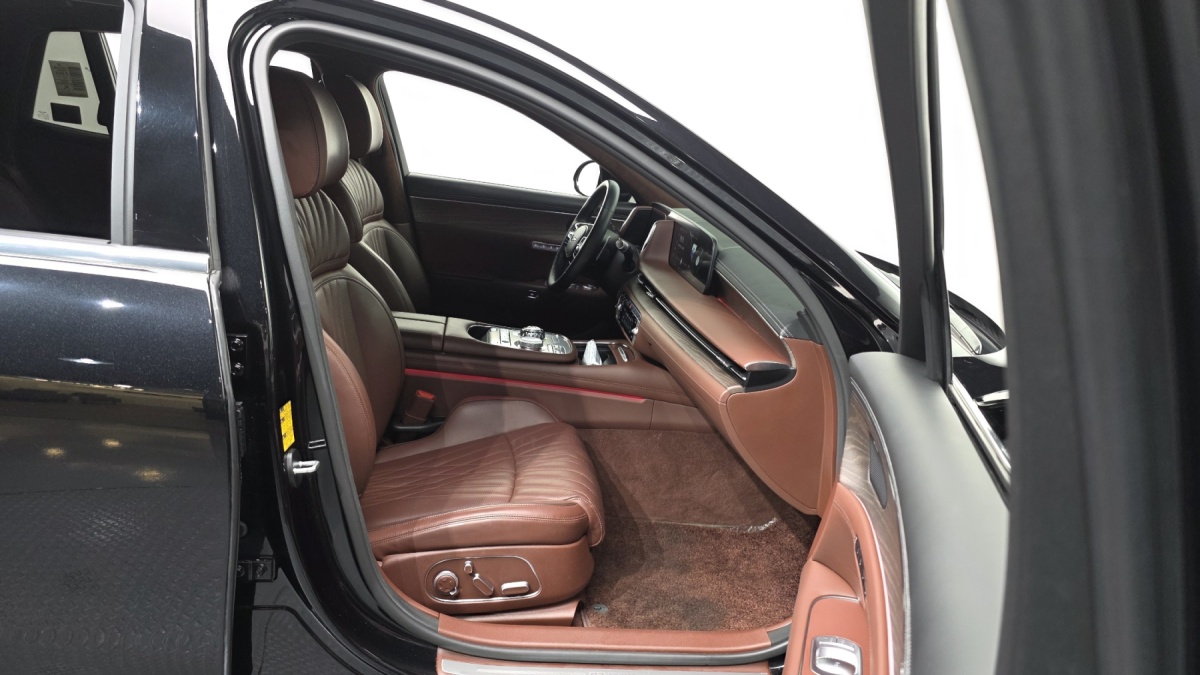 Genesis G90, 2022 — фото 11 из 12