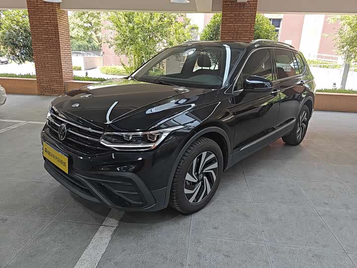 Volkswagen Tiguan L Pro, 2025 — купить в Курске под ключ