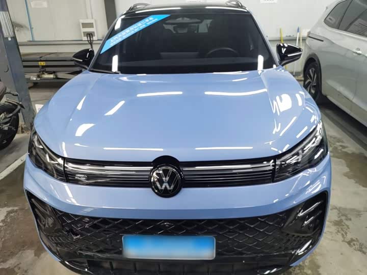 Volkswagen Tiguan L Pro, 2024 — фото 3 из 9