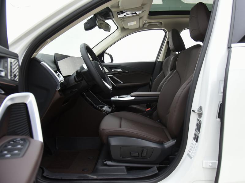 BMW X1, 2023 — фото 9 из 12