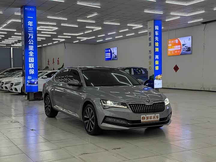 Skoda Superb, 2024 — фото 3 из 9