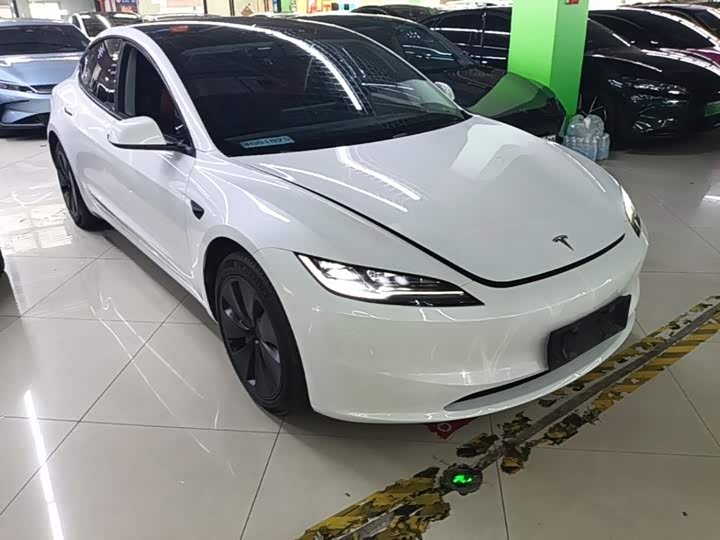 Tesla Model 3, 2024 — фото 4 из 9