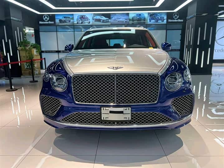 Bentley Bentayga, 2024 — фото 2 из 7