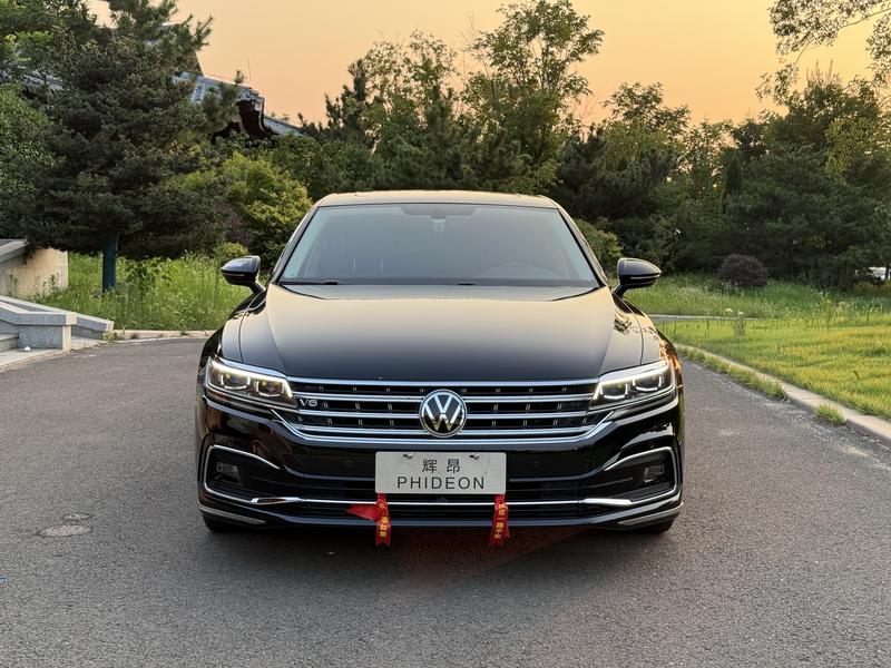 Volkswagen Phideon, 2022 — фото 2 из 10