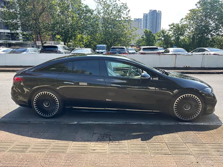 Mercedes-Benz EQS AMG, 2024 — фото 7 из 9