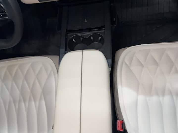 Mazda EZ-60, 2026 — фото 5 из 9