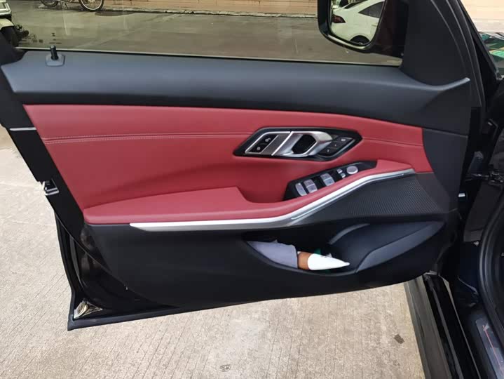 BMW i3, 2024 — фото 7 из 9