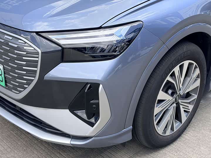 Audi Q4 e-tron, 2025 — фото 9 из 9