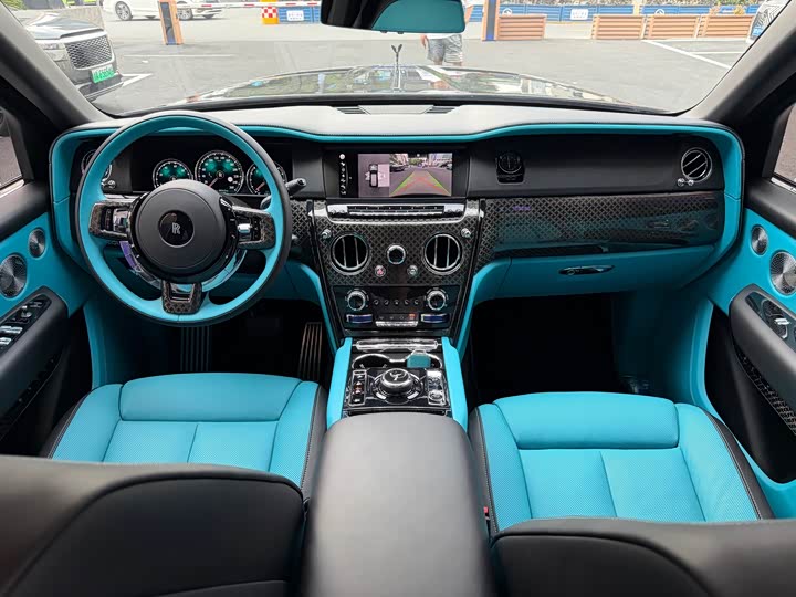Rolls-Royce Cullinan, 2022 — фото 9 из 9