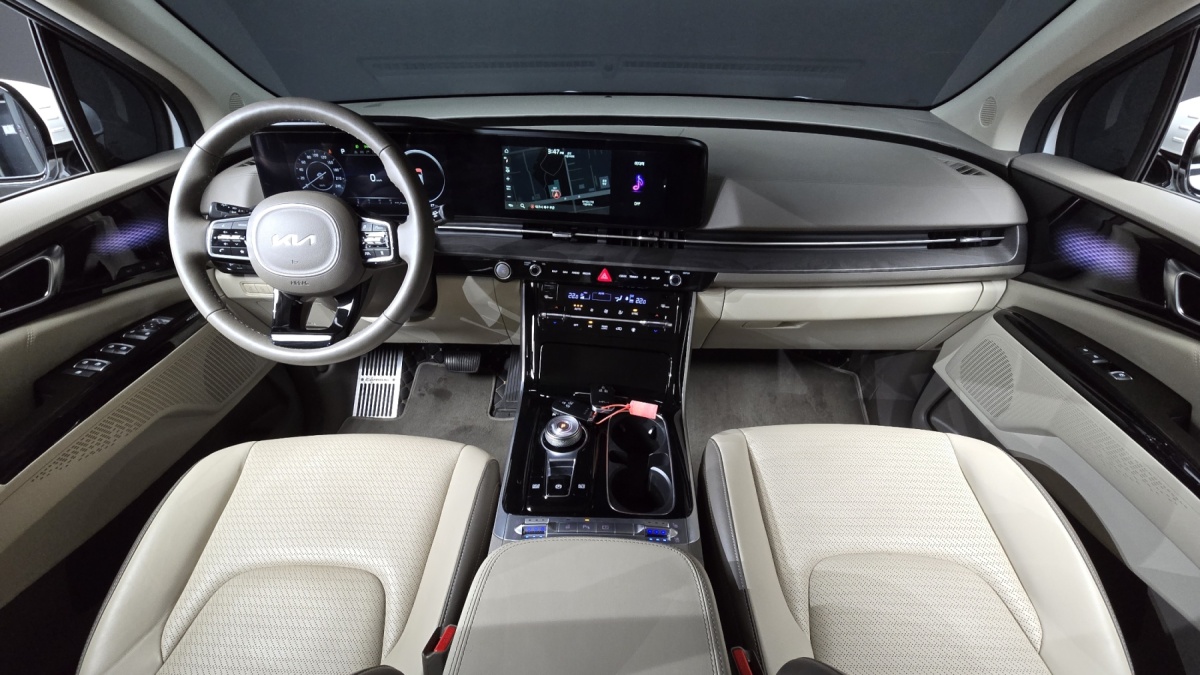 Kia Carnival, 2023 — фото 7 из 12