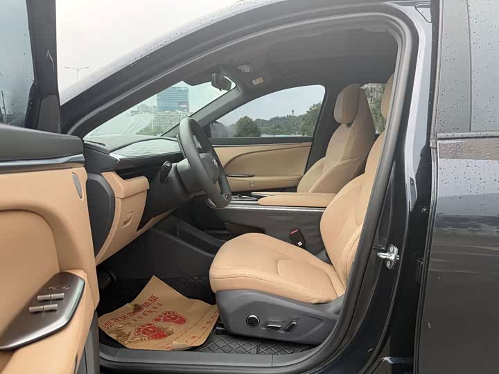 BAIC Arcfox Alpha T5, 2025 — фото 9 из 9