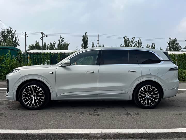 Changan Deepal S09, 2025 — фото 4 из 9
