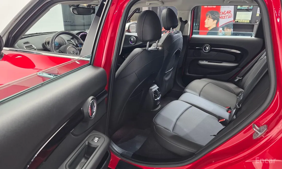 Mini Clubman, 2023 — фото 12 из 12