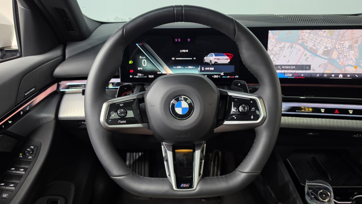 BMW 5 Series, 2025 — фото 12 из 12