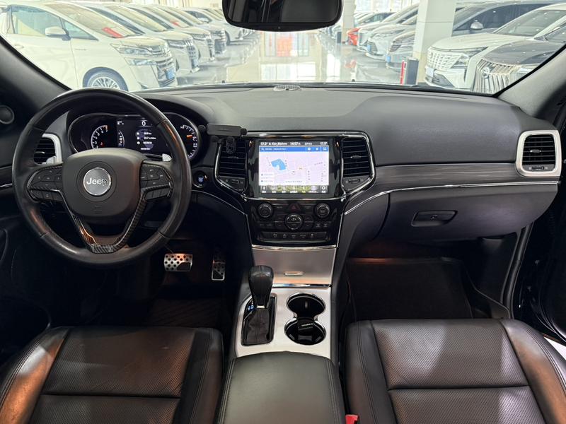 Jeep Grand Cherokee, 2022 — фото 7 из 12