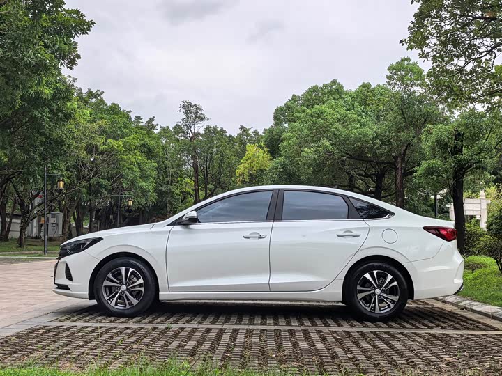 Changan Eado Plus, 2021 — фото 7 из 9