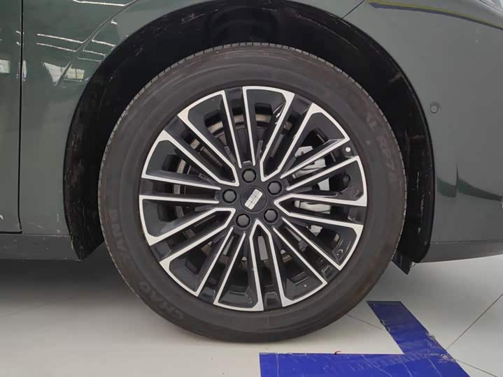 Geely Galaxy Starshine 8 EM-i, 2025 — фото 6 из 9
