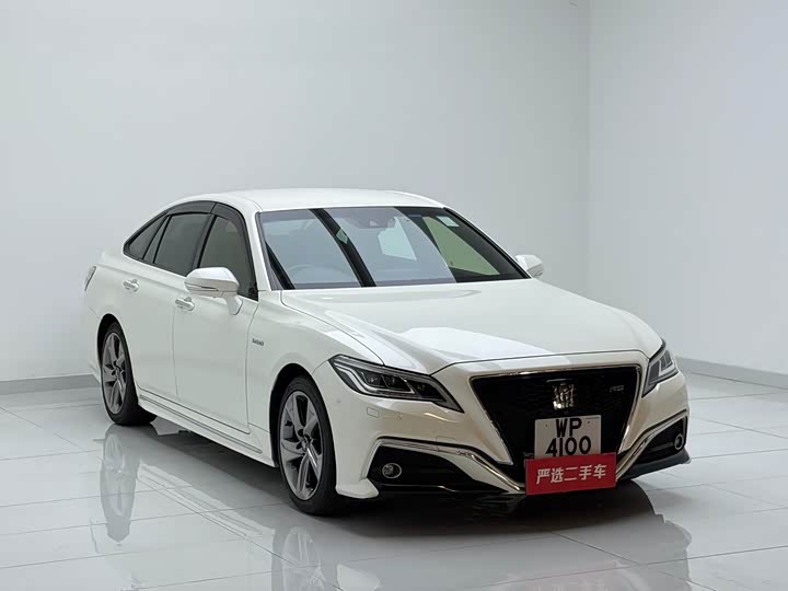 Toyota Crown Sedan, 2025 — фото 3 из 9