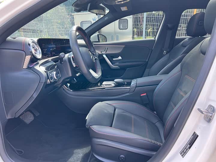 Mercedes-Benz A-Class, 2024 — фото 4 из 9