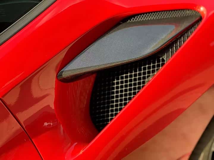 Ferrari F8, 2021 — фото 9 из 9