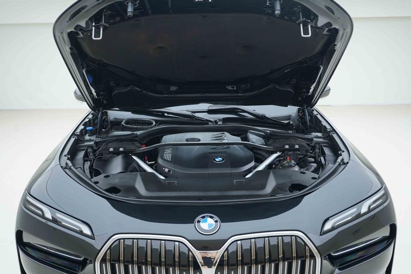 BMW 7 Series, 2024 — фото 6 из 12