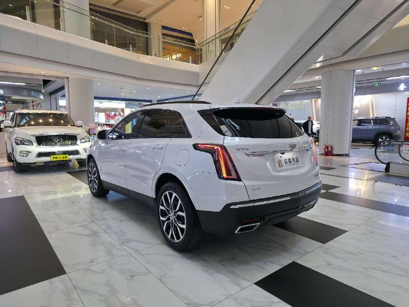 Cadillac XT5, 2023 — фото 4 из 12
