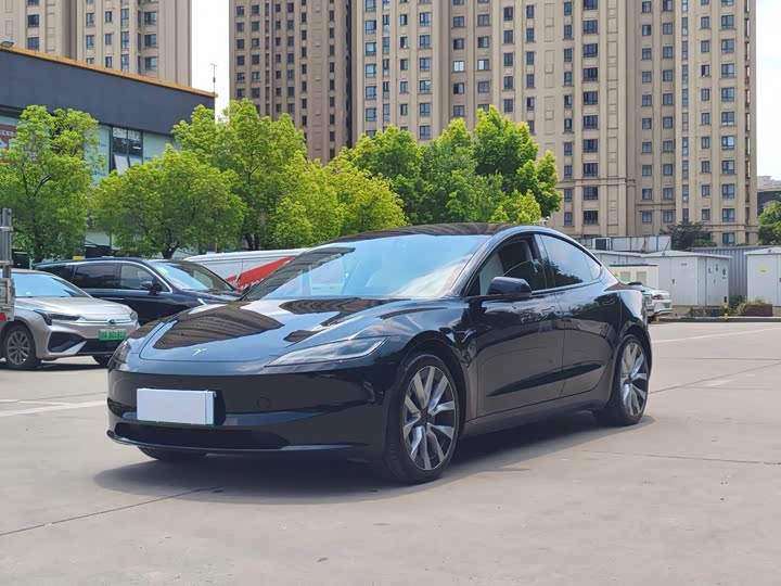 Tesla Model 3, 2025 — купить в Курске под ключ