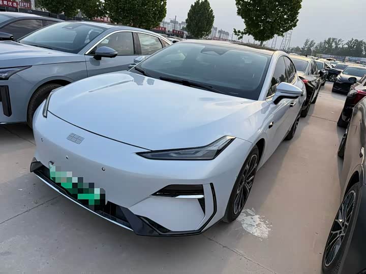 Geely Galaxy E8, 2024 — купить в Смоленске под ключ
