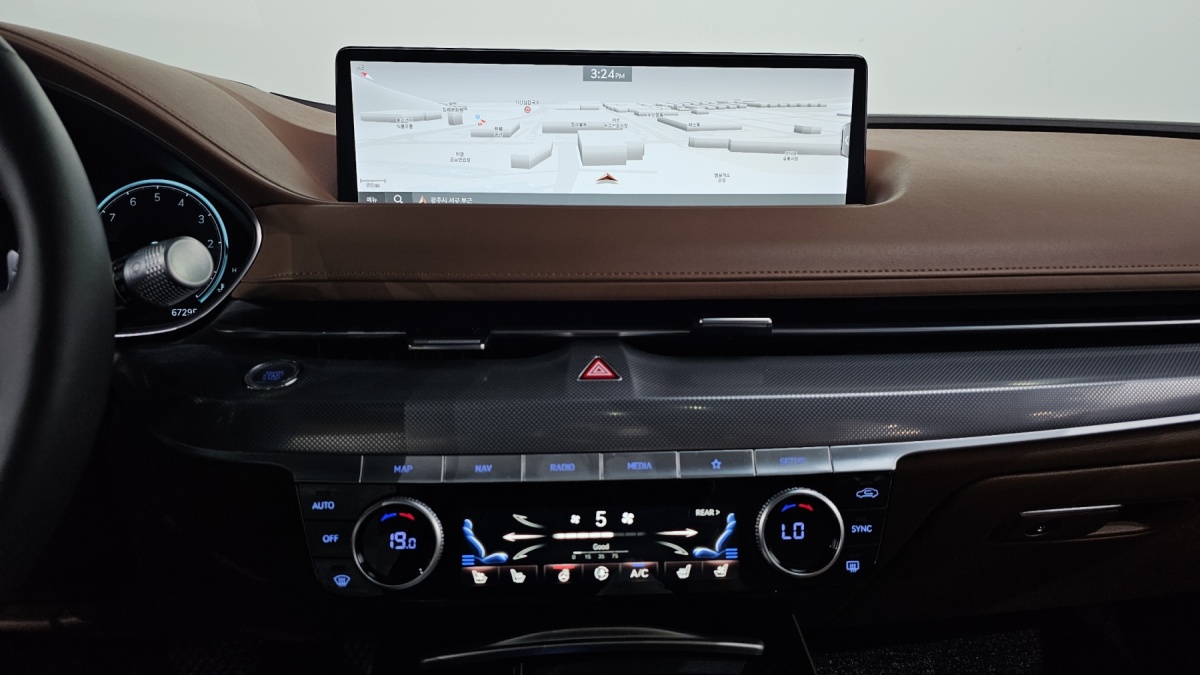 Genesis G80, 2022 — фото 11 из 12