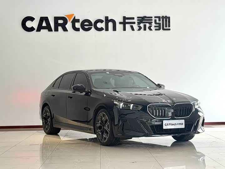 BMW 5 Series, 2025 — фото 5 из 9
