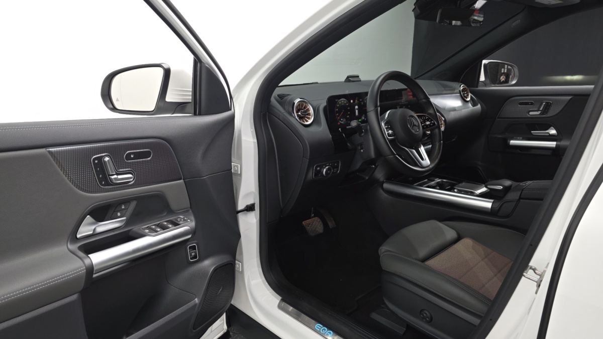 Mercedes-Benz EQA, 2023 — фото 10 из 12