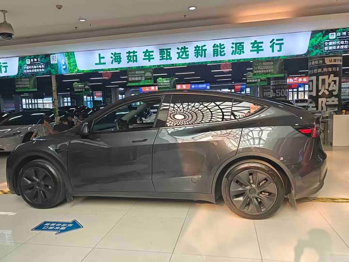 Tesla Model Y, 2024 — фото 9 из 9