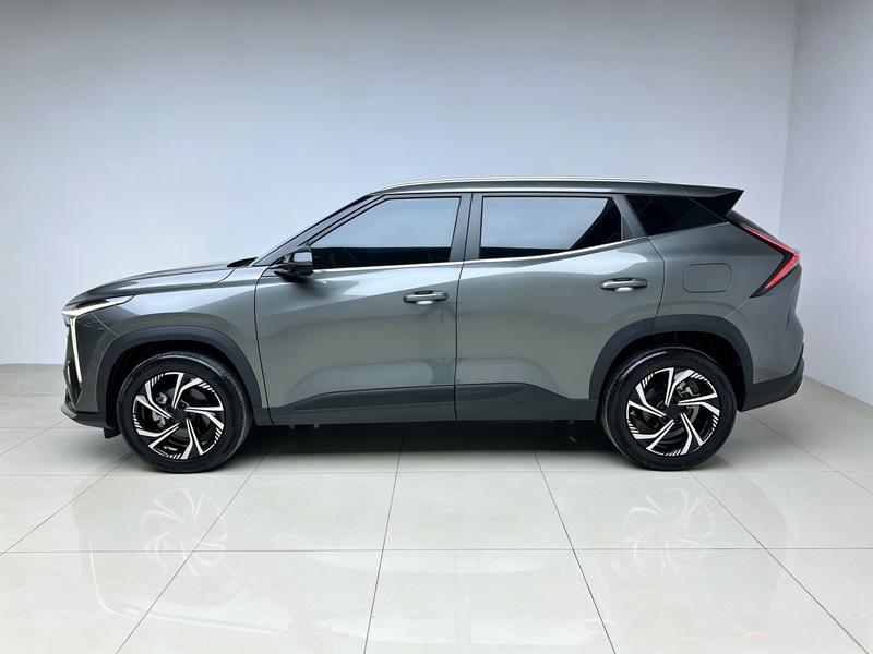 Geely Atlas, 2023 — фото 4 из 12