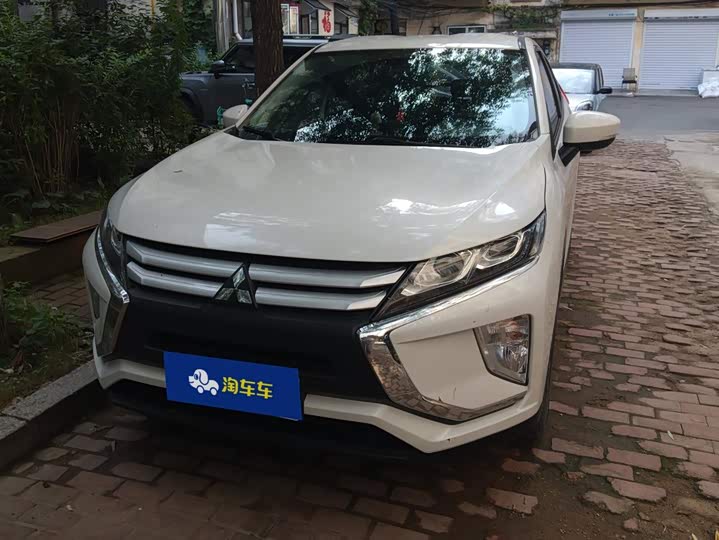 Mitsubishi Eclipse Cross, 2022 — фото 2 из 9