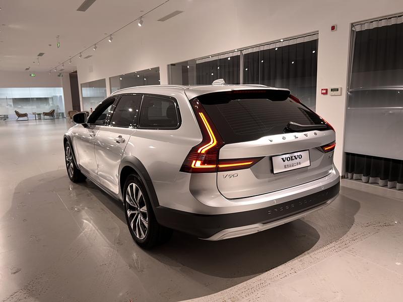 Volvo V90, 2025 — фото 5 из 12