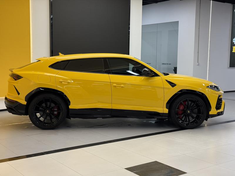 Lamborghini Urus, 2023 — фото 7 из 12