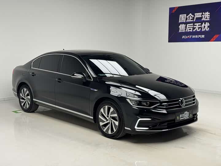 Volkswagen Magotan GTE Hybrid, 2023 — фото 3 из 9