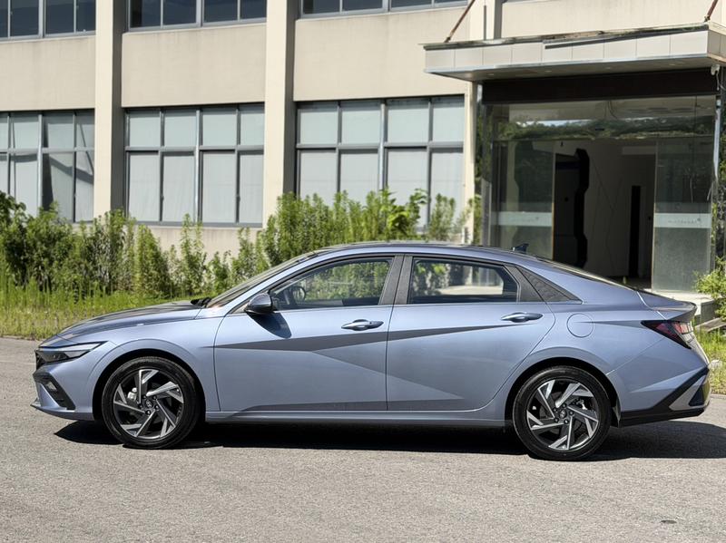 Hyundai Elantra N line, 2025 — фото 4 из 11