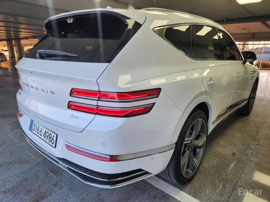 Genesis GV80, 2023 — фото 2 из 12