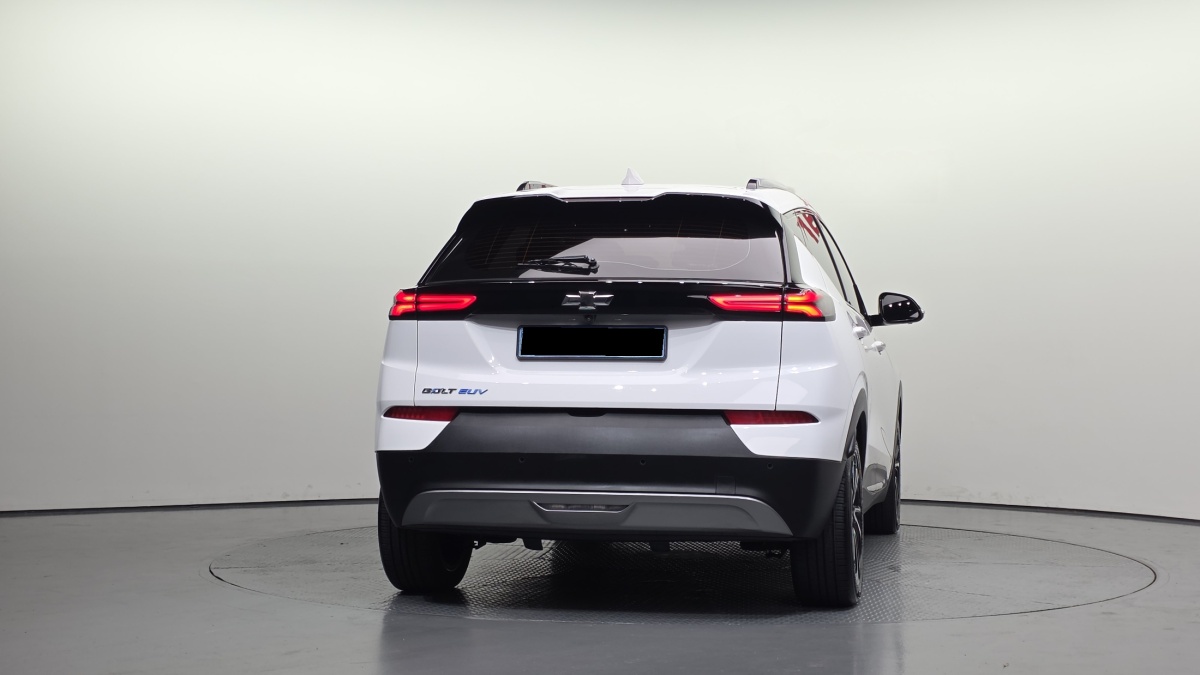 Chevrolet Bolt EUV, 2022 — фото 4 из 12