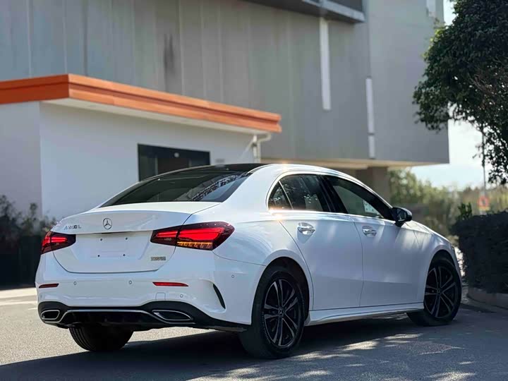 Mercedes-Benz A-Class, 2023 — фото 8 из 9