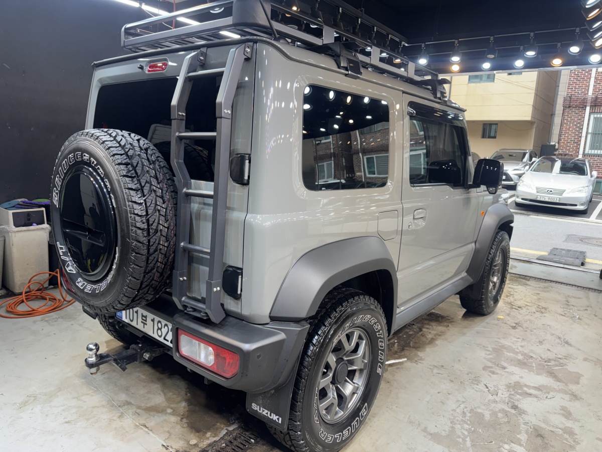 Suzuki Jimny, 2022 — фото 4 из 12