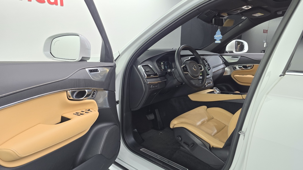Volvo XC90, 2022 — фото 10 из 12