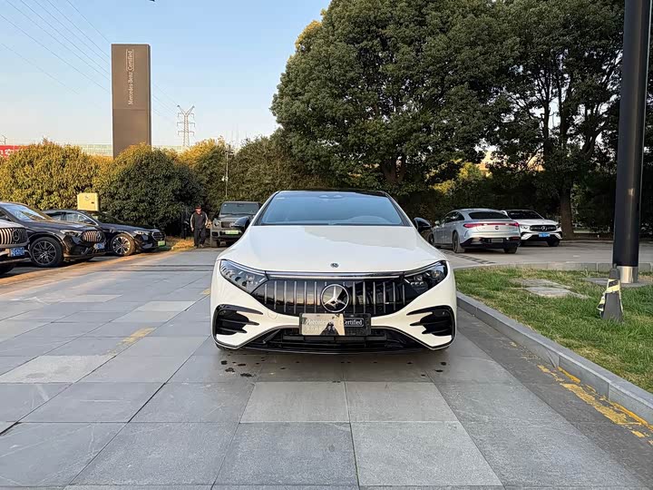 Mercedes-Benz EQS AMG, 2025 — фото 4 из 9