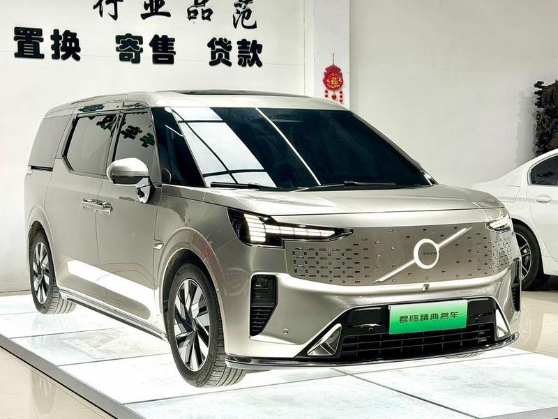 Volvo EM90, 2023 — фото 3 из 12