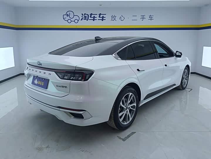 Ford Mondeo, 2023 — фото 3 из 9