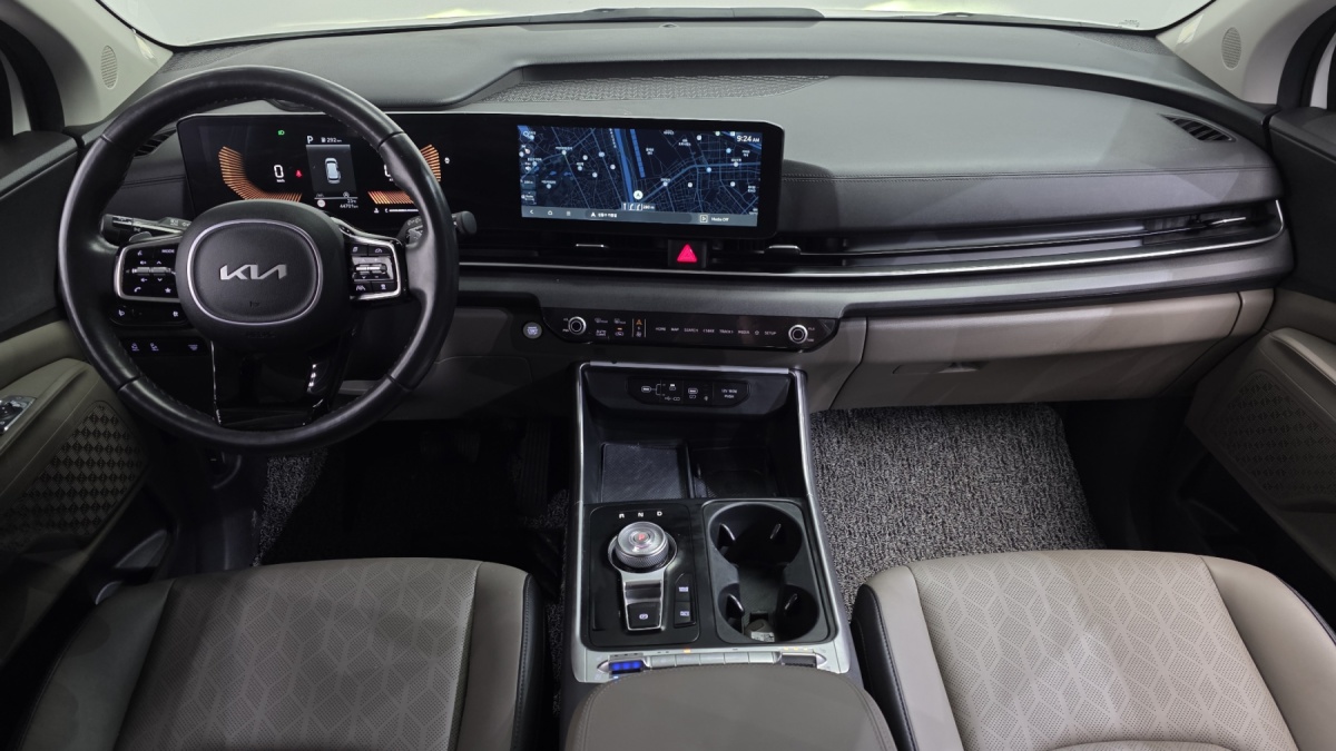 Kia Carnival, 2024 — фото 7 из 12