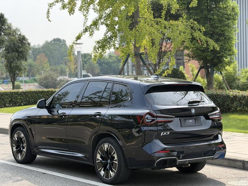 BMW iX3, 2022 — фото 4 из 12