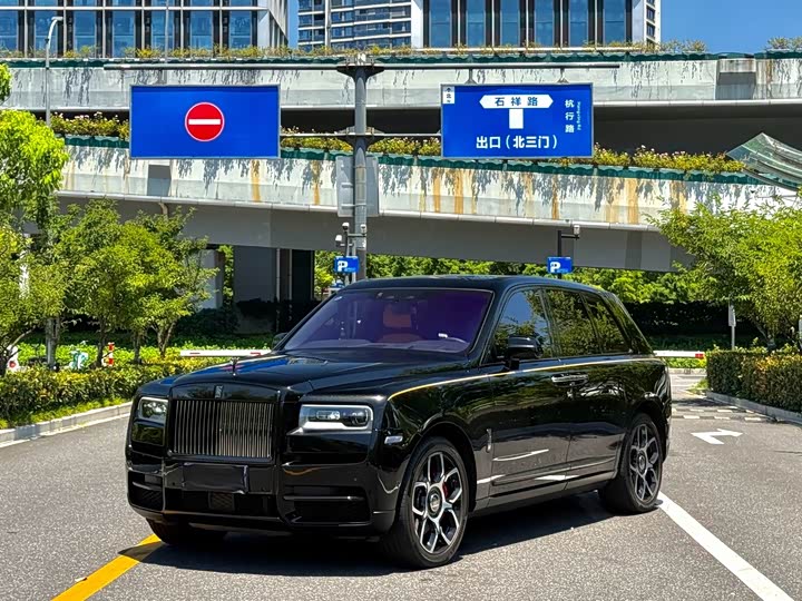 Rolls-Royce Cullinan, 2022 — фото 3 из 9