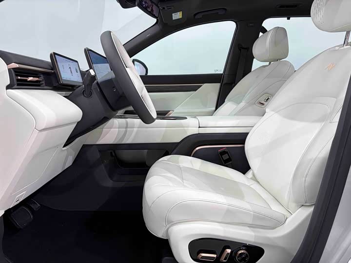 Dongfeng Yipai eπ 008, 2025 — фото 7 из 9